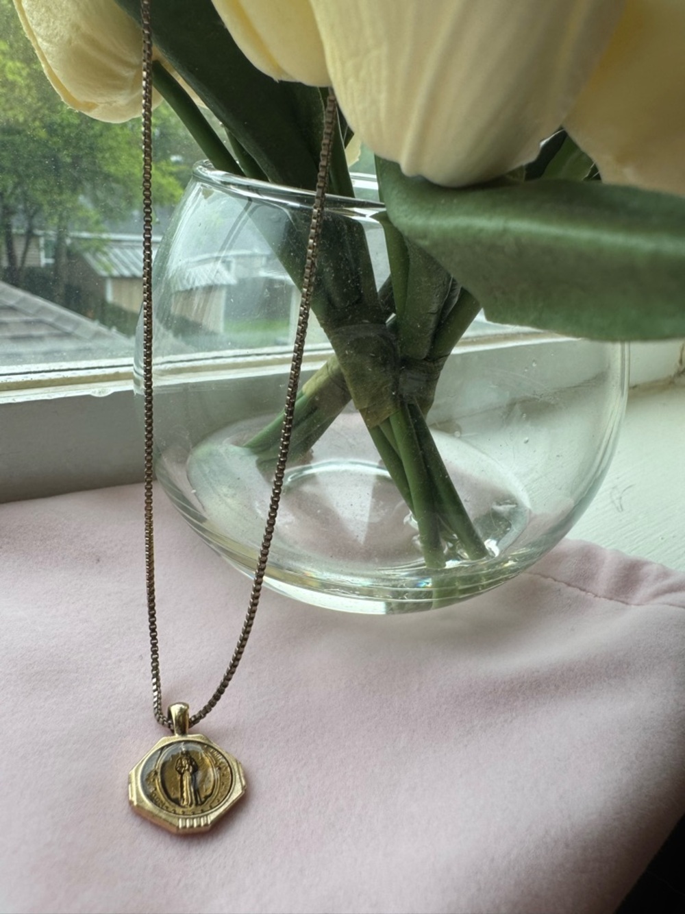Gold Virgin Mary Medallion Necklace - Women Jewelry - Picture 2 of 6